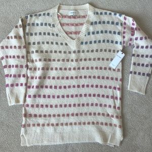 NWT RED DRESS BOUTIQUE SWEATER S/M